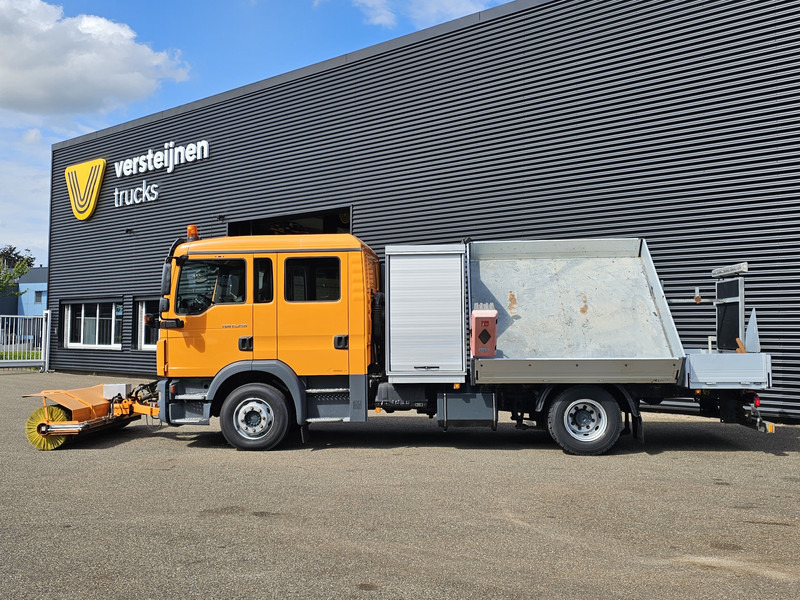 MAN TGM 15.240 BL / TIPPER / DOKA / VEEG / SWEEPER - Camião basculante: foto 2 MAN TGM 15.240 BL / TIPPER / DOKA / VEEG / SWEEPER - Camião basculante: foto 2