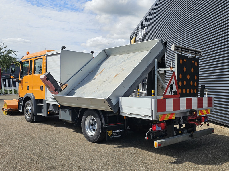 MAN TGM 15.240 BL / TIPPER / DOKA / VEEG / SWEEPER - Varredora urbana: foto 4 MAN TGM 15.240 BL / TIPPER / DOKA / VEEG / SWEEPER - Varredora urbana: foto 4