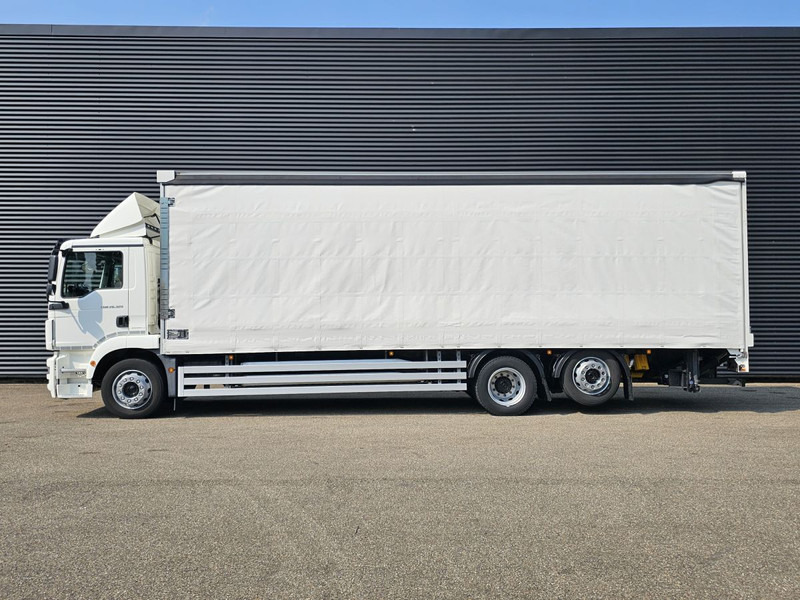 Camião de lona MAN TGM 26.320 / 6x2-4 / LBW / 6000kg TAIL LIFT: foto 6