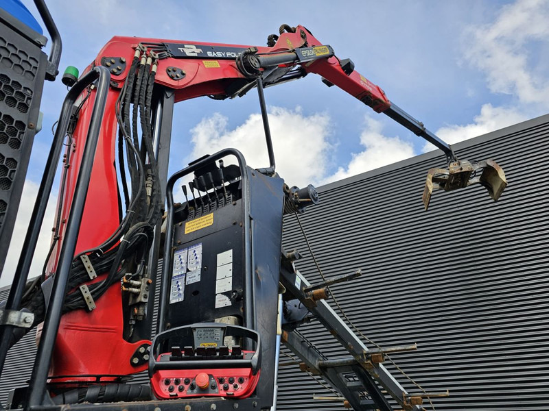MAN TGS 35.400 8x4-4 / PALFINGER Z CRANE + CONTAINER SYSTEM - Camião com sistema de cabo, Camião grua: foto 2 MAN TGS 35.400 8x4-4 / PALFINGER Z CRANE + CONTAINER SYSTEM - Camião com sistema de cabo, Camião grua: foto 2