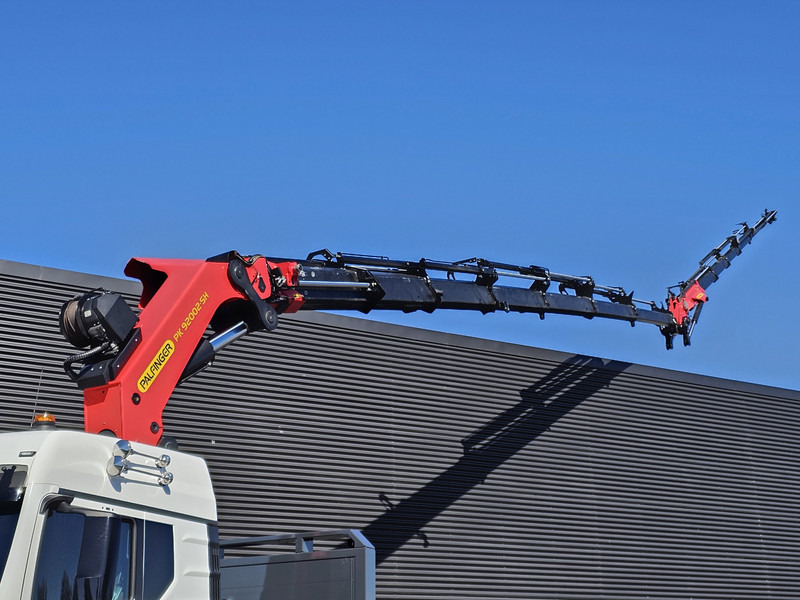 MAN TGS 35.520 / PALFINGER PK 92002 - JIB - WINCH / NIEUW! - Camião grua: foto 2 MAN TGS 35.520 / PALFINGER PK 92002 - JIB - WINCH / NIEUW! - Camião grua: foto 2