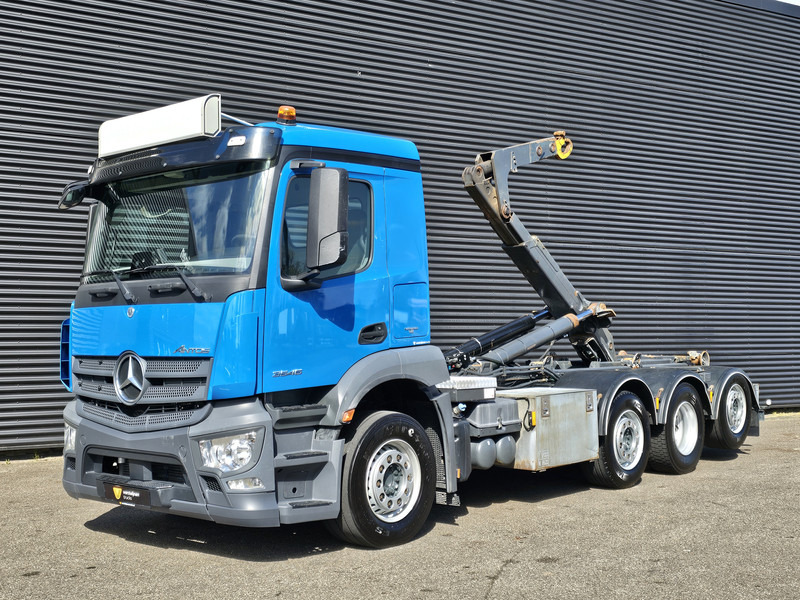 Mercedes-Benz Antos 3546 / 8x2/6 / HOOKLIFT / ABROLLKIPPER - Camião polibenne: foto 1 Mercedes-Benz Antos 3546 / 8x2/6 / HOOKLIFT / ABROLLKIPPER - Camião polibenne: foto 1