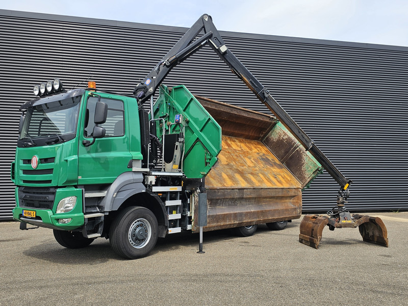 Tatra T158/II 6X6 / HMF Z CRANE + 2 SIDE TIPPER - Camião basculante, Camião grua: foto 4 Tatra T158/II 6X6 / HMF Z CRANE + 2 SIDE TIPPER - Camião basculante, Camião grua: foto 4