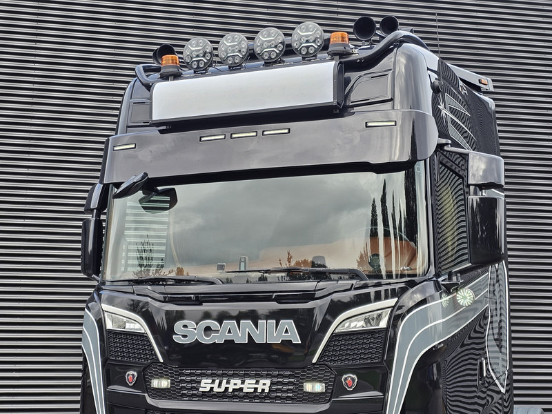 Scania S580 V8 / 4x2 / FULL AIR / RETARDER - Tractor: foto 3 Scania S580 V8 / 4x2 / FULL AIR / RETARDER - Tractor: foto 3