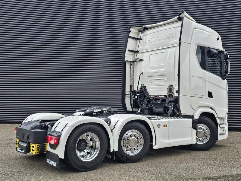 Scania S660 V8 6x2/4 / 2 x PTO / PARKING COOLER / FULL AIR - Tractor: foto 2 Scania S660 V8 6x2/4 / 2 x PTO / PARKING COOLER / FULL AIR - Tractor: foto 2