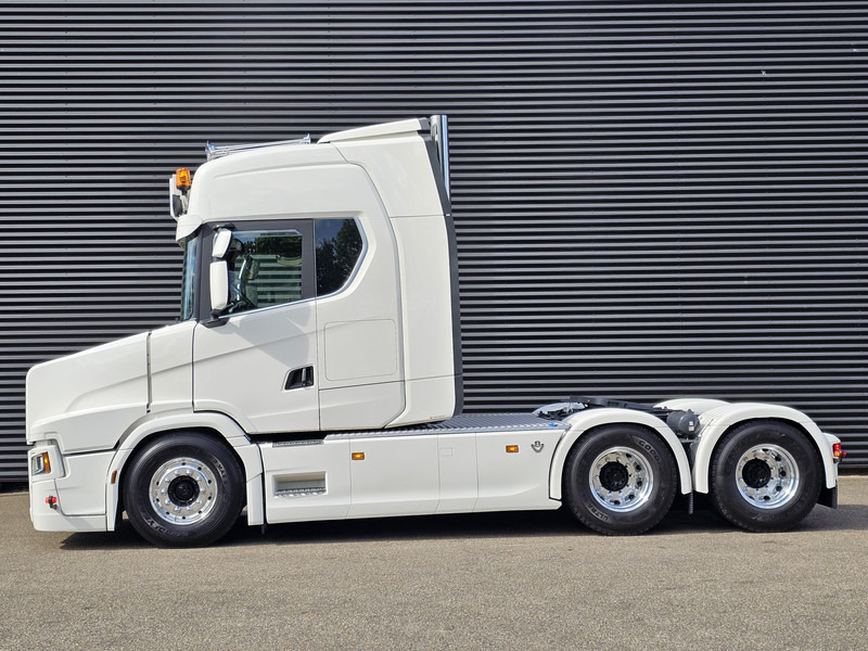 Scania T660 V8 6x4 TORPEDO / HAUBER / SHOW TRUCK - Tractor: foto 2 Scania T660 V8 6x4 TORPEDO / HAUBER / SHOW TRUCK - Tractor: foto 2