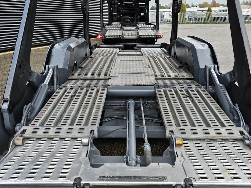 Camião transporte de veículos Volvo FH500 / AUTOTRANSPORT / LOHR CONSTRUCTION / COMBI: foto 11