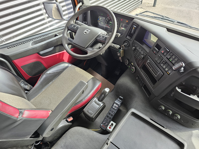 Camião polibenne Volvo FMX 460 8x4-4 / HIAB Z CRANE + HOOKLIFT: foto 18