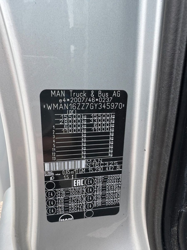 MAN 15.290 4X2 Koffer mit Hebebühne AHK - Camião furgão: foto 3 MAN 15.290 4X2 Koffer mit Hebebühne AHK - Camião furgão: foto 3