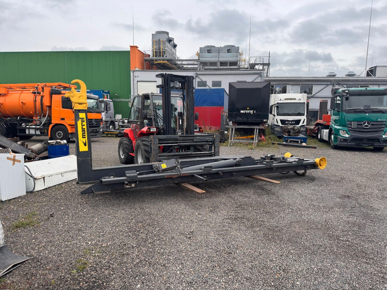 Marell Abrollkipperaufbau 3 Achser - Camião polibenne: foto 2 Marell Abrollkipperaufbau 3 Achser - Camião polibenne: foto 2