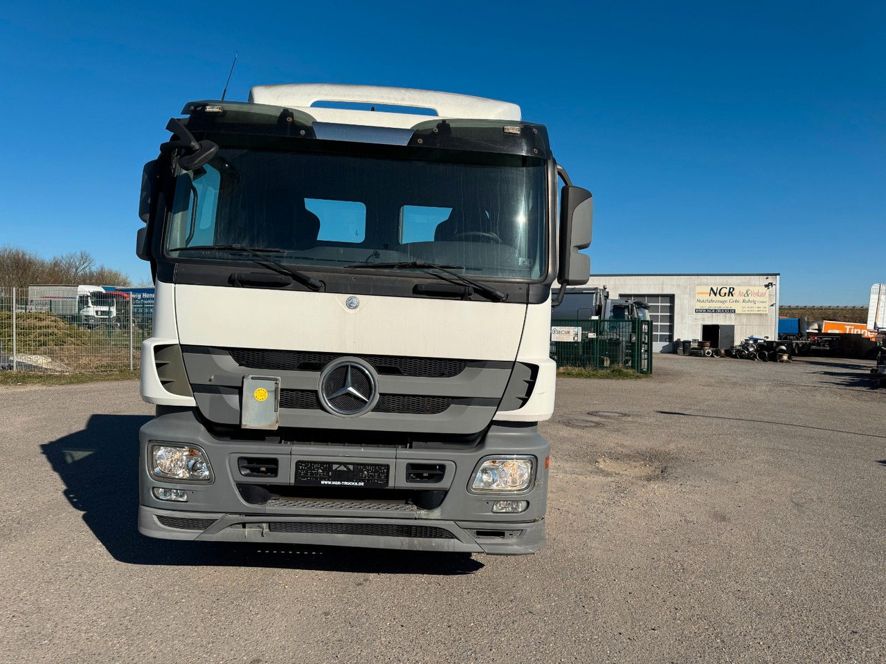 Mercedes-Benz 2541 6X2 Meiller RK 20.65 Klima M-Haus - Camião polibenne: foto 2 Mercedes-Benz 2541 6X2 Meiller RK 20.65 Klima M-Haus - Camião polibenne: foto 2