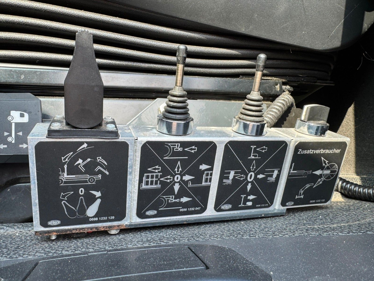 Camião polibenne Mercedes-Benz 2558 6x2 Meiller RK 20.65 | Retarder | Klima: foto 15