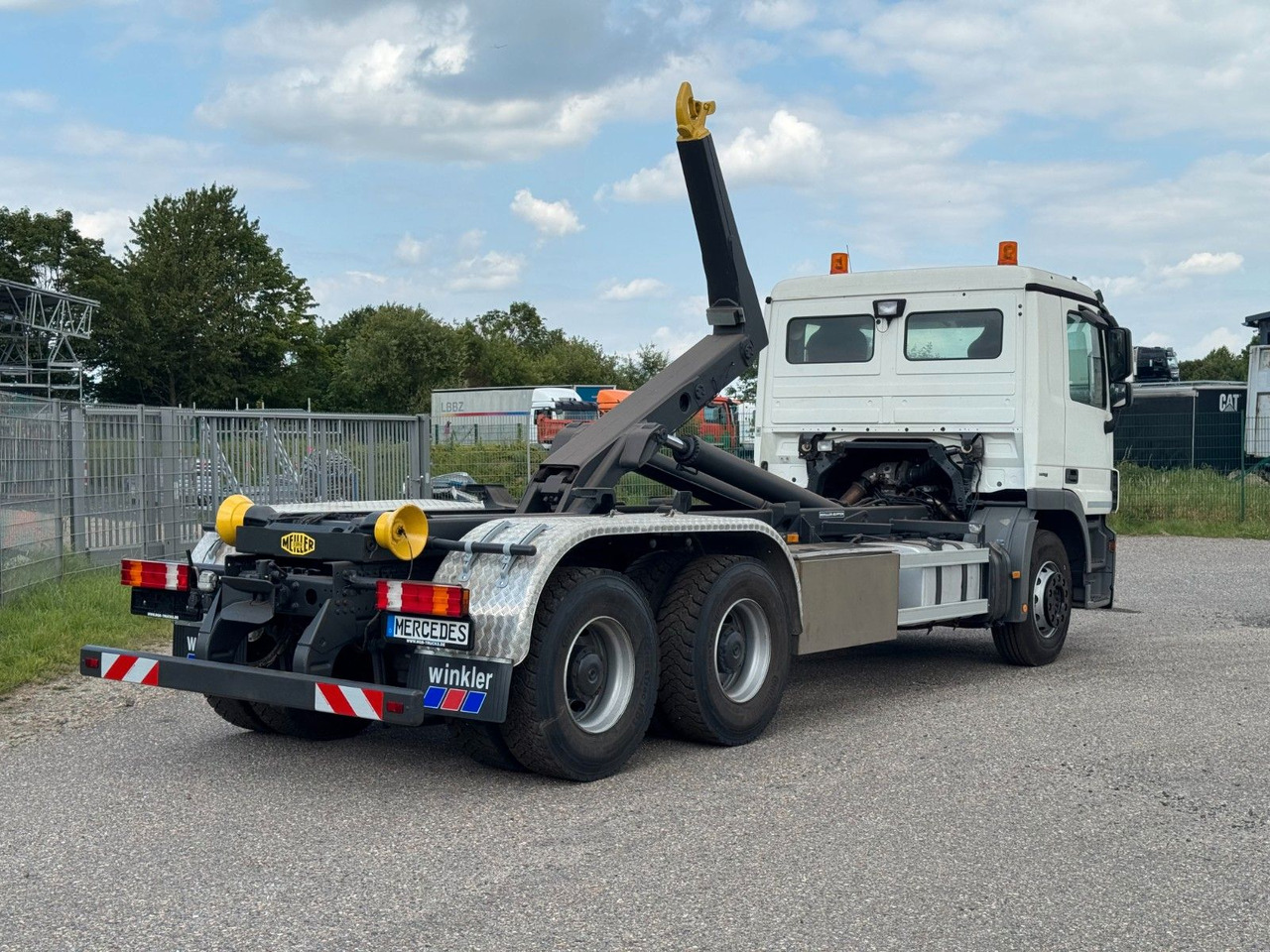 Mercedes-Benz 2641 6X4 Retarder Meiller mit Funk Top Zust - Camião polibenne: foto 5 Mercedes-Benz 2641 6X4 Retarder Meiller mit Funk Top Zust - Camião polibenne: foto 5