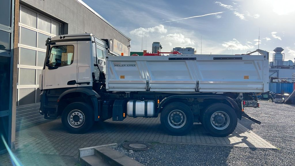 Mercedes-Benz 2648 6x4 3S. Kipper Meiller Bordmatik Top Zust. - Camião basculante: foto 1 Mercedes-Benz 2648 6x4 3S. Kipper Meiller Bordmatik Top Zust. - Camião basculante: foto 1