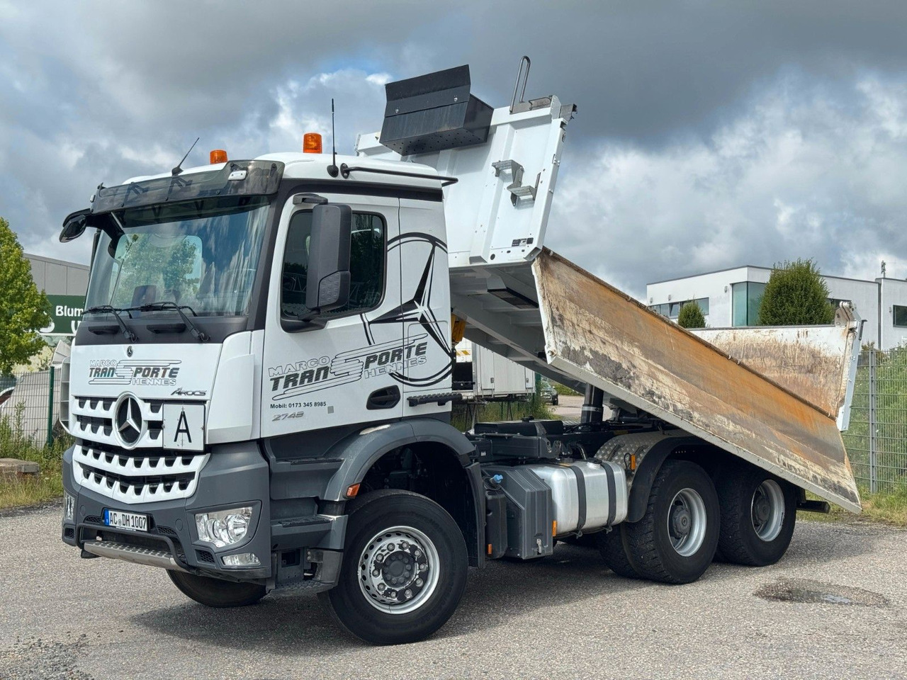 Mercedes-Benz 2648 6x4 3S. Kipper Meiller Bordmatik Top Zust. Mercedes-Benz 2748 6x4 Meiller 3S. Kipper Bordmatik | Retarder - Camião basculante: foto 3 Mercedes-Benz 2648 6x4 3S. Kipper Meiller Bordmatik Top Zust. Mercedes-Benz 2748 6x4 Meiller 3S. Kipper Bordmatik | Retarder - Camião basculante: foto 3