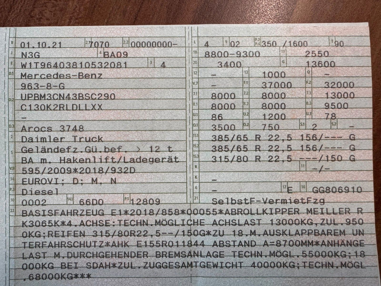 Mercedes-Benz 3748 8X4 Meiller Abroller mit Funk Top  Zustand - Camião polibenne: foto 2 Mercedes-Benz 3748 8X4 Meiller Abroller mit Funk Top  Zustand - Camião polibenne: foto 2