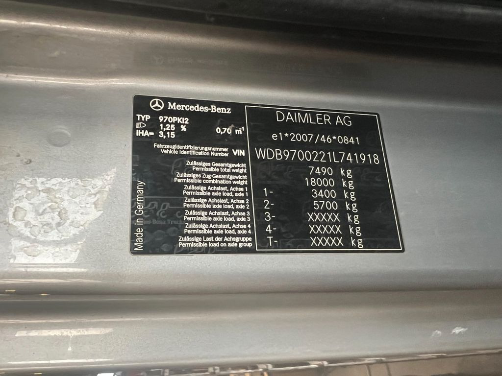 Mercedes-Benz 818 4X2 ROM Toilettenwagen guter Zustand - Caminhão limpa fossa: foto 3 Mercedes-Benz 818 4X2 ROM Toilettenwagen guter Zustand - Caminhão limpa fossa: foto 3