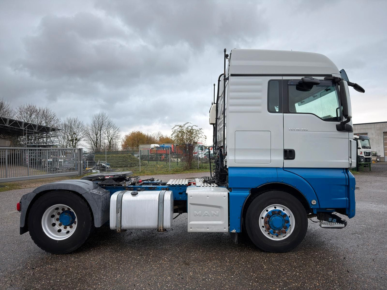 MAN 18.480 4x4 Hydro Drive | Stand-Klima | Kipphydr. - Tractor: foto 5 MAN 18.480 4x4 Hydro Drive | Stand-Klima | Kipphydr. - Tractor: foto 5