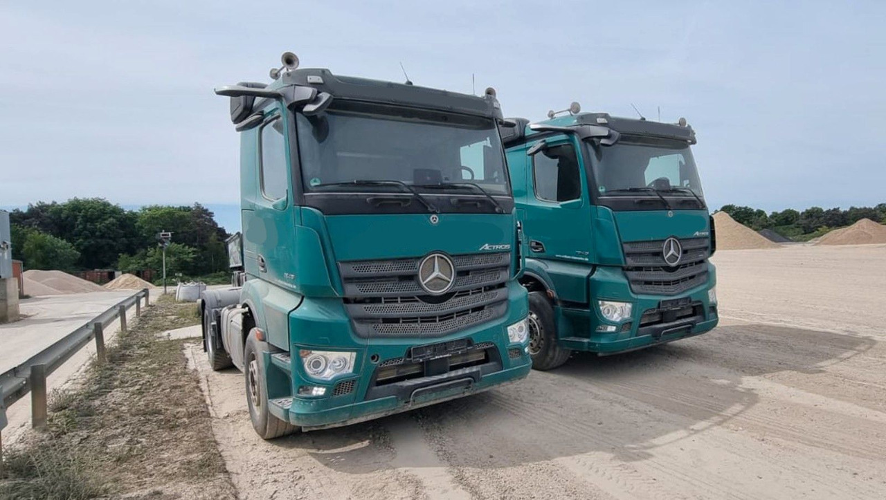 Tractor Mercedes-Benz 1845 Actros MP5 mit Kipphydraulik & Klima: foto 1