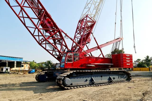 Demag CC1800-1 - Guindaste sobre esteiras: foto 1 Demag CC1800-1 - Guindaste sobre esteiras: foto 1