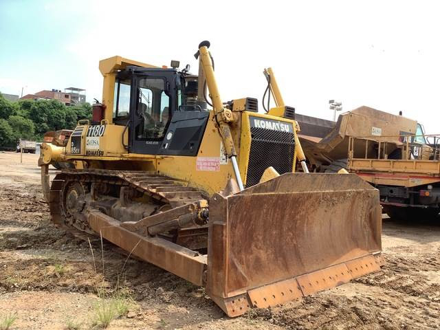 Komatsu D85EX-15 - Buldôzer: foto 4 Komatsu D85EX-15 - Buldôzer: foto 4