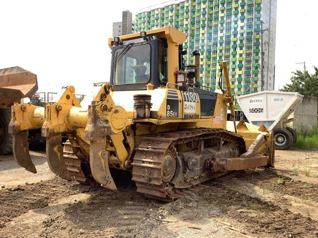 Komatsu D85EX-15 - Buldôzer: foto 3 Komatsu D85EX-15 - Buldôzer: foto 3