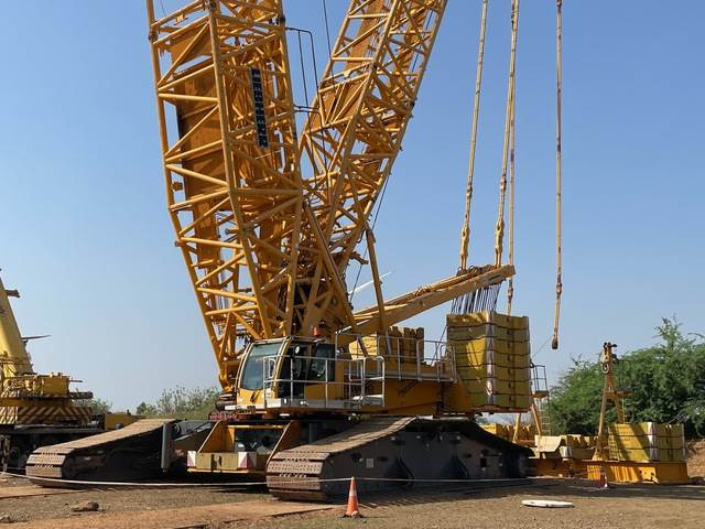 Liebherr LR1600/2 - Guindaste sobre esteiras: foto 1 Liebherr LR1600/2 - Guindaste sobre esteiras: foto 1