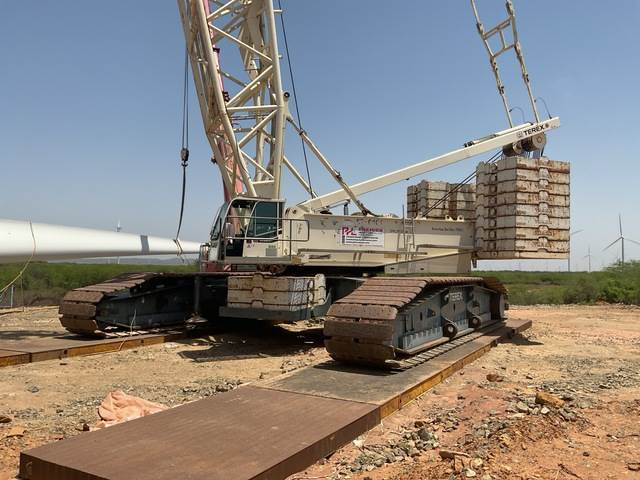 Terex Demag CC2800-1 - Guindaste sobre esteiras: foto 1 Terex Demag CC2800-1 - Guindaste sobre esteiras: foto 1