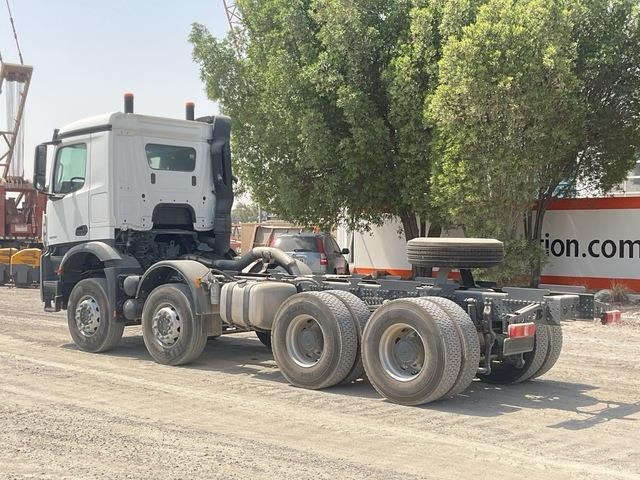 Mercedes-Benz Arocs 4240 - Camião chassi: foto 2 Mercedes-Benz Arocs 4240 - Camião chassi: foto 2