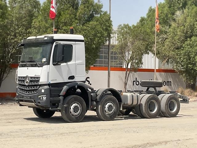 Mercedes-Benz Arocs 4240 - Camião chassi: foto 1 Mercedes-Benz Arocs 4240 - Camião chassi: foto 1