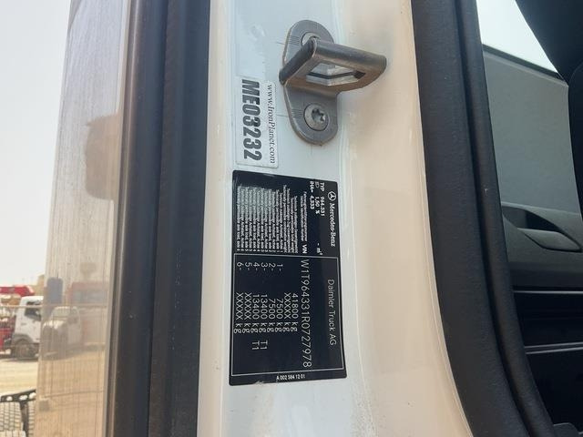 Mercedes-Benz Arocs 4240 - Camião chassi: foto 5 Mercedes-Benz Arocs 4240 - Camião chassi: foto 5