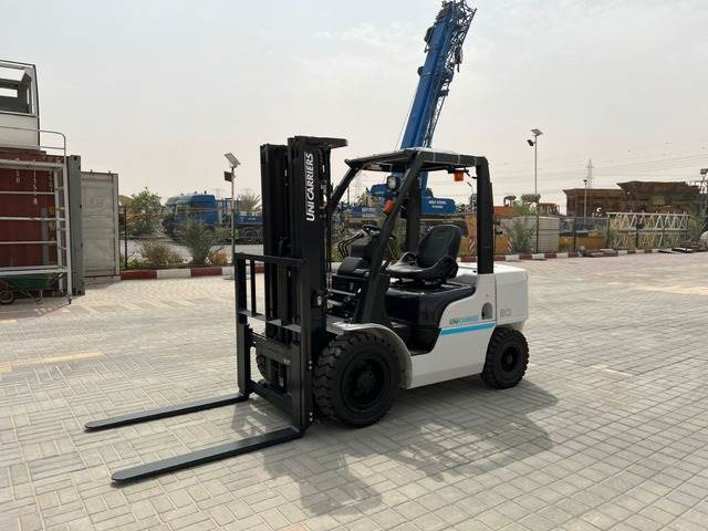 UniCarriers YG1F2A30U - Empilhador a diesel: foto 1 UniCarriers YG1F2A30U - Empilhador a diesel: foto 1