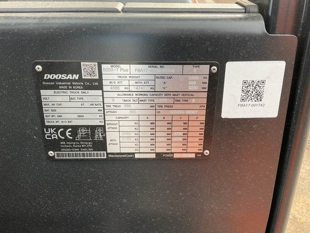 Doosan B25X-7 PLUS - Empilhador elétrico: foto 5 Doosan B25X-7 PLUS - Empilhador elétrico: foto 5