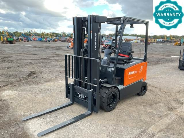 Doosan B25X-7 PLUS - Empilhador elétrico: foto 1 Doosan B25X-7 PLUS - Empilhador elétrico: foto 1