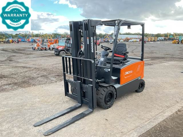 Doosan B30X-7 PLUS - Empilhador elétrico: foto 1 Doosan B30X-7 PLUS - Empilhador elétrico: foto 1