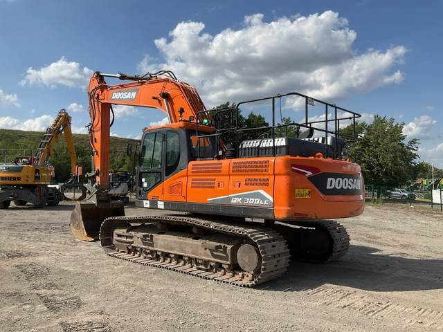 Doosan DX300LC-7 - Escavadora de rastos: foto 2 Doosan DX300LC-7 - Escavadora de rastos: foto 2