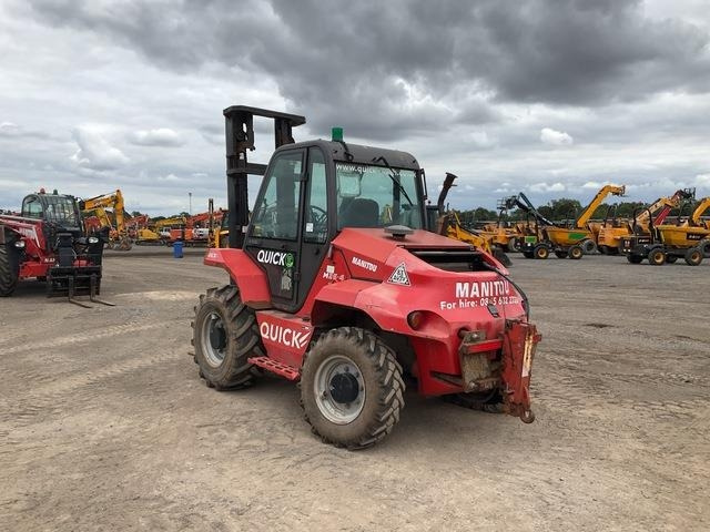 Manitou M26-4 - Empilhador todo-o-terreno: foto 2 Manitou M26-4 - Empilhador todo-o-terreno: foto 2