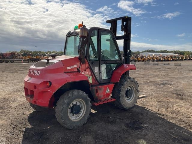 Manitou M30-4 - Empilhador todo-o-terreno: foto 3 Manitou M30-4 - Empilhador todo-o-terreno: foto 3