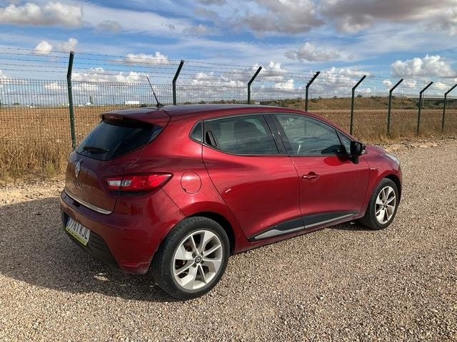 Renault Clio - Automóvel: foto 3 Renault Clio - Automóvel: foto 3