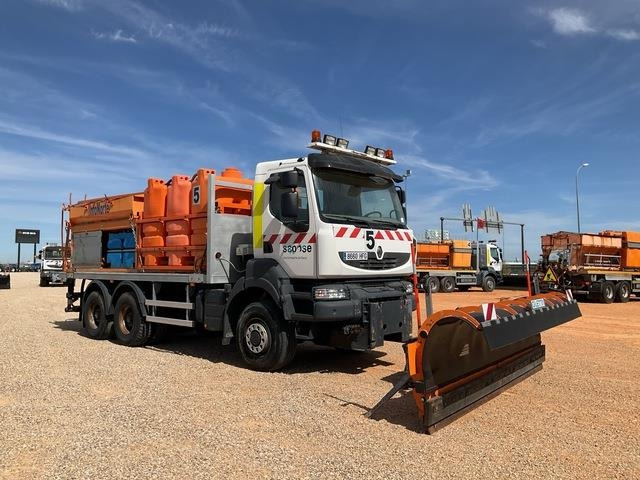 Renault Kerax 380DXI - Veículo limpa-neves: foto 4 Renault Kerax 380DXI - Veículo limpa-neves: foto 4