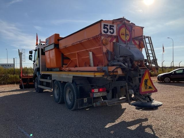 Renault Kerax 430DXI - Veículo limpa-neves: foto 2 Renault Kerax 430DXI - Veículo limpa-neves: foto 2