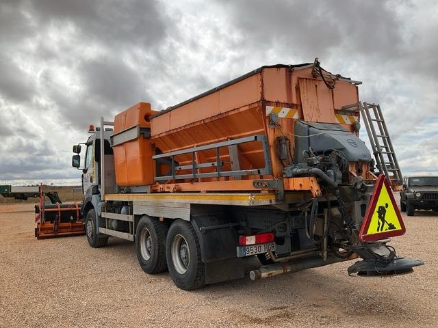 Renault Kerax 430DXI - Veículo limpa-neves: foto 2 Renault Kerax 430DXI - Veículo limpa-neves: foto 2