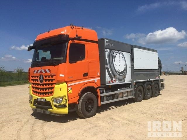 Rivard - Mercedes-Benz EXVAC - Arocs 3253 8x4 - Caminhão limpa fossa: foto 1 Rivard - Mercedes-Benz EXVAC - Arocs 3253 8x4 - Caminhão limpa fossa: foto 1