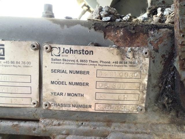 Mitsubishi Canter - Varredora urbana: foto 5 Mitsubishi Canter - Varredora urbana: foto 5