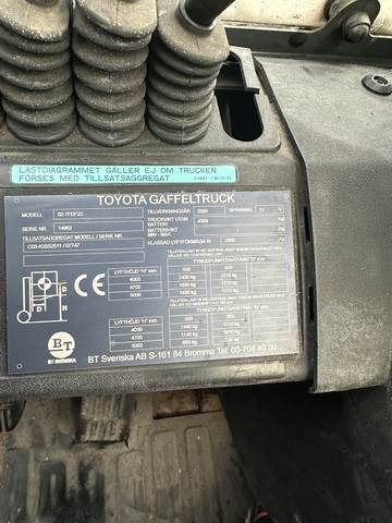 Toyota 02-7FDF25 - Empilhador a diesel: foto 5 Toyota 02-7FDF25 - Empilhador a diesel: foto 5