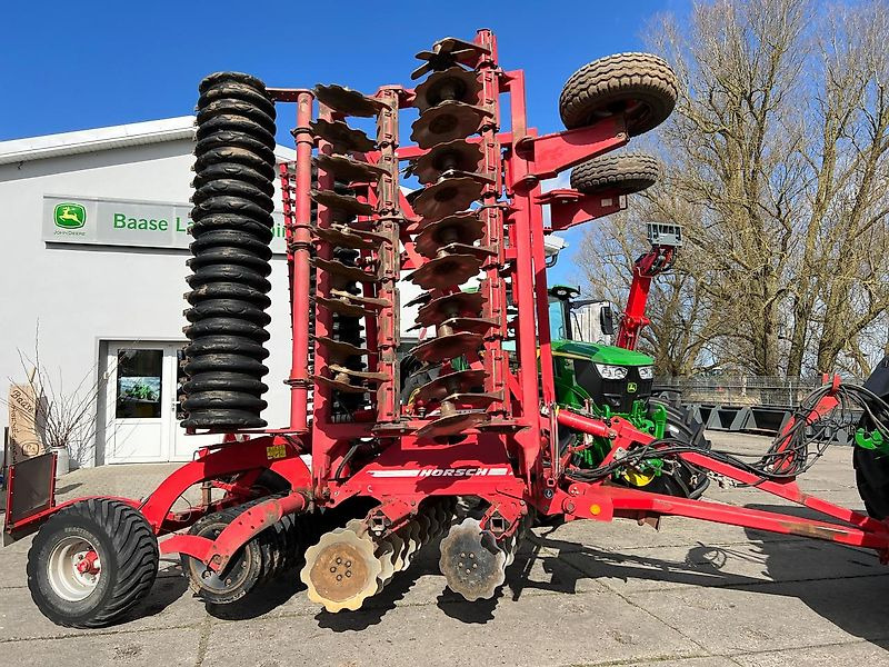 Horsch Joker 8RT - Maquina para lavrar a terra: foto 1 Horsch Joker 8RT - Maquina para lavrar a terra: foto 1