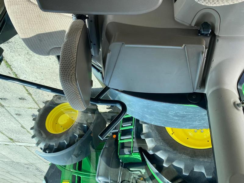 Trator John Deere 6215R AutoPowr: foto 12