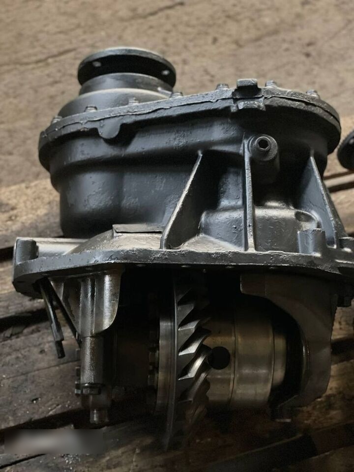 MAN HD 7, 13 Tonnen HPD 1382 - Diferencial para Camião: foto 3 MAN HD 7, 13 Tonnen HPD 1382 - Diferencial para Camião: foto 3