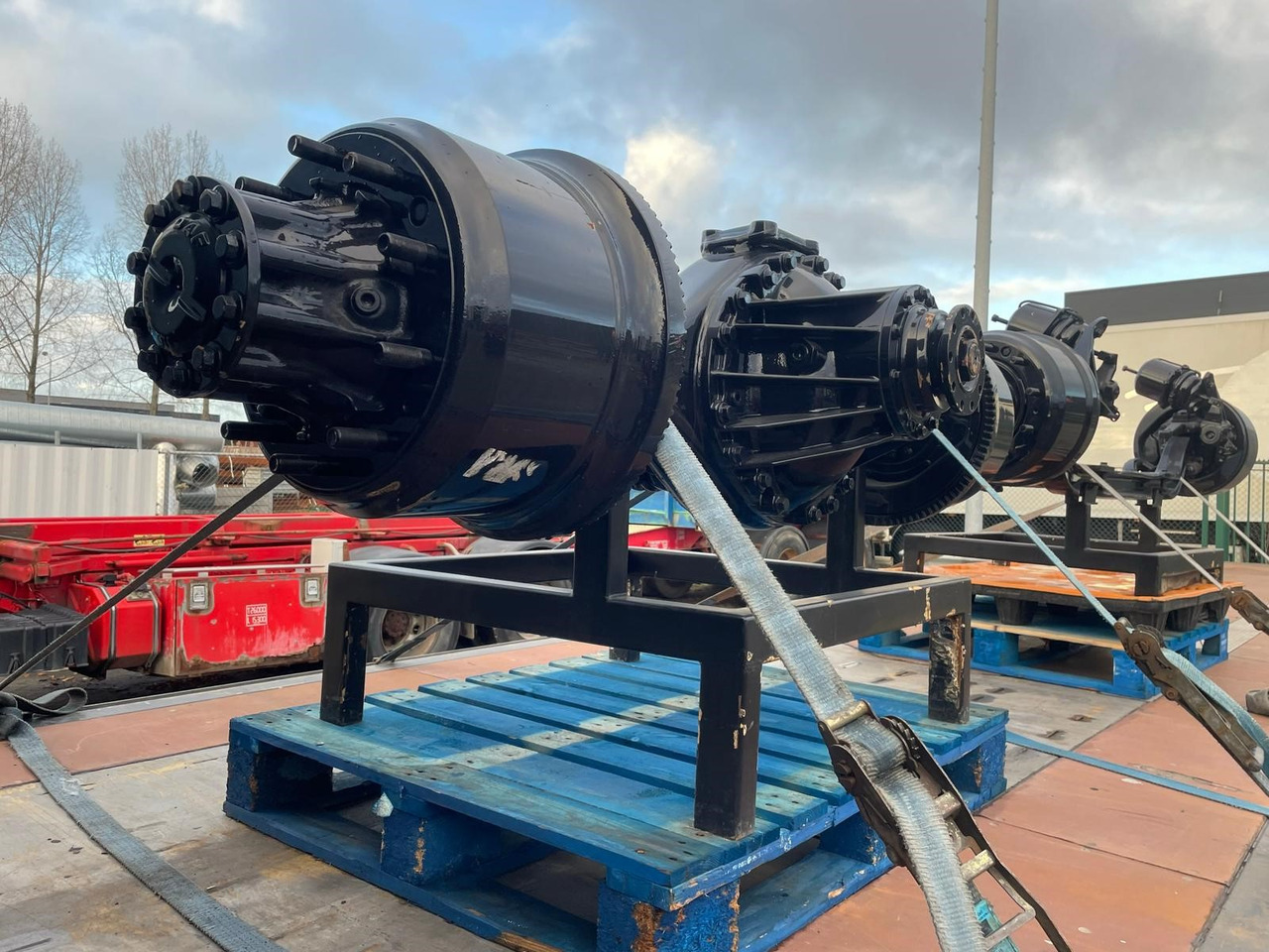 DAF vooras + achteras aandrijfas voor DAF 85/95 vrachtwagen - Eixo e peças para Camião: foto 2 DAF vooras + achteras aandrijfas voor DAF 85/95 vrachtwagen - Eixo e peças para Camião: foto 2