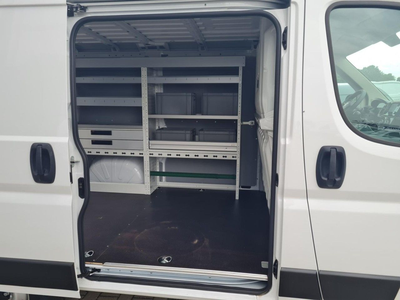 Fiat Ducato 30 Kasten L1H1 KLIMA PDC REGALE TEMPOMAT - Furgão compacto: foto 5 Fiat Ducato 30 Kasten L1H1 KLIMA PDC REGALE TEMPOMAT - Furgão compacto: foto 5
